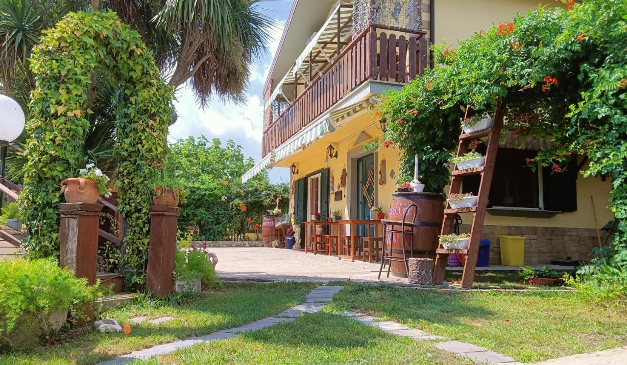 Il Laghetto Bed & Breakfast Castrovillari Eksteriør bilde